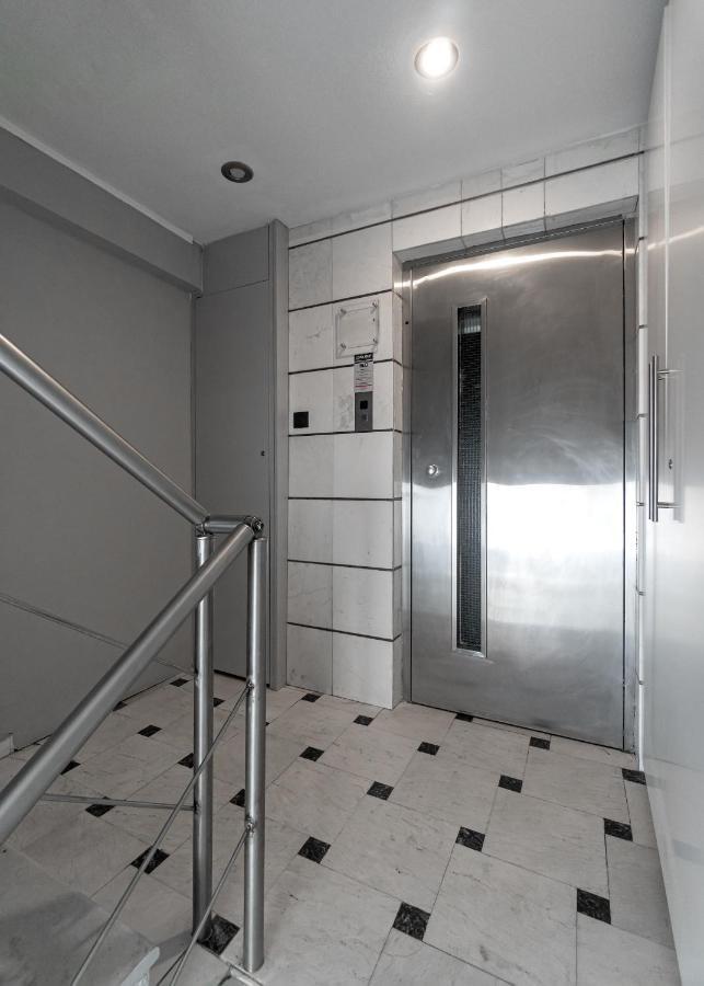 Aeolos Luxury Suites Athens Exterior photo